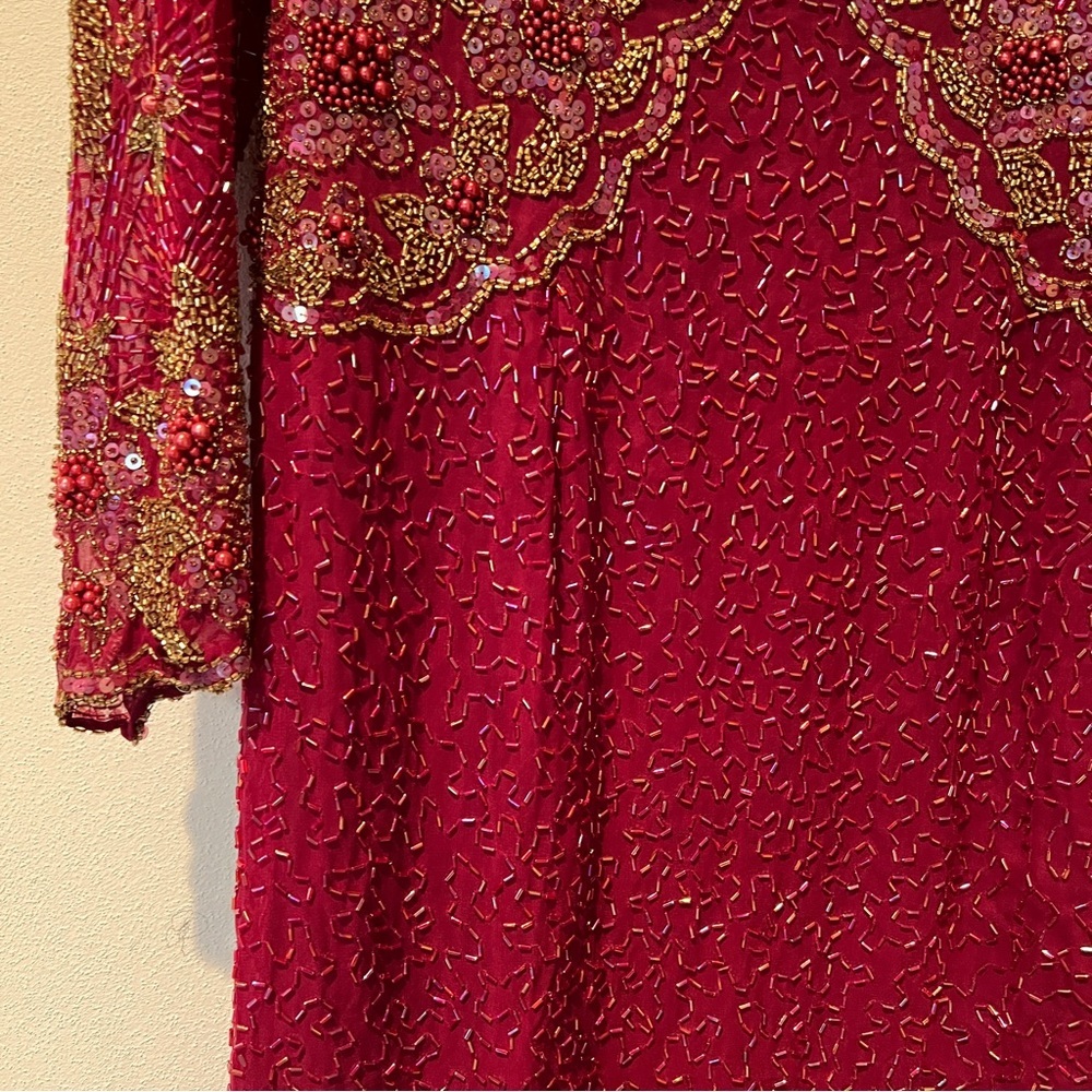Vintage Peak Sequined Beaded Keyhole Invisible Zipper Lined Silk Dress - Picture 5 of 16
